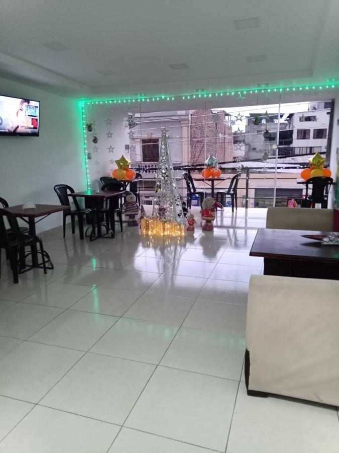 El Mochilero Hostel Riobamba Exterior photo
